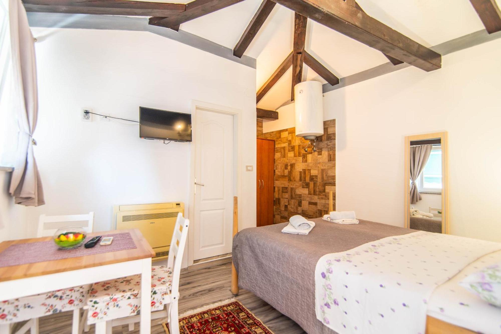 Giovanna Boutique Rooms & Pool Pula Eksteriør billede